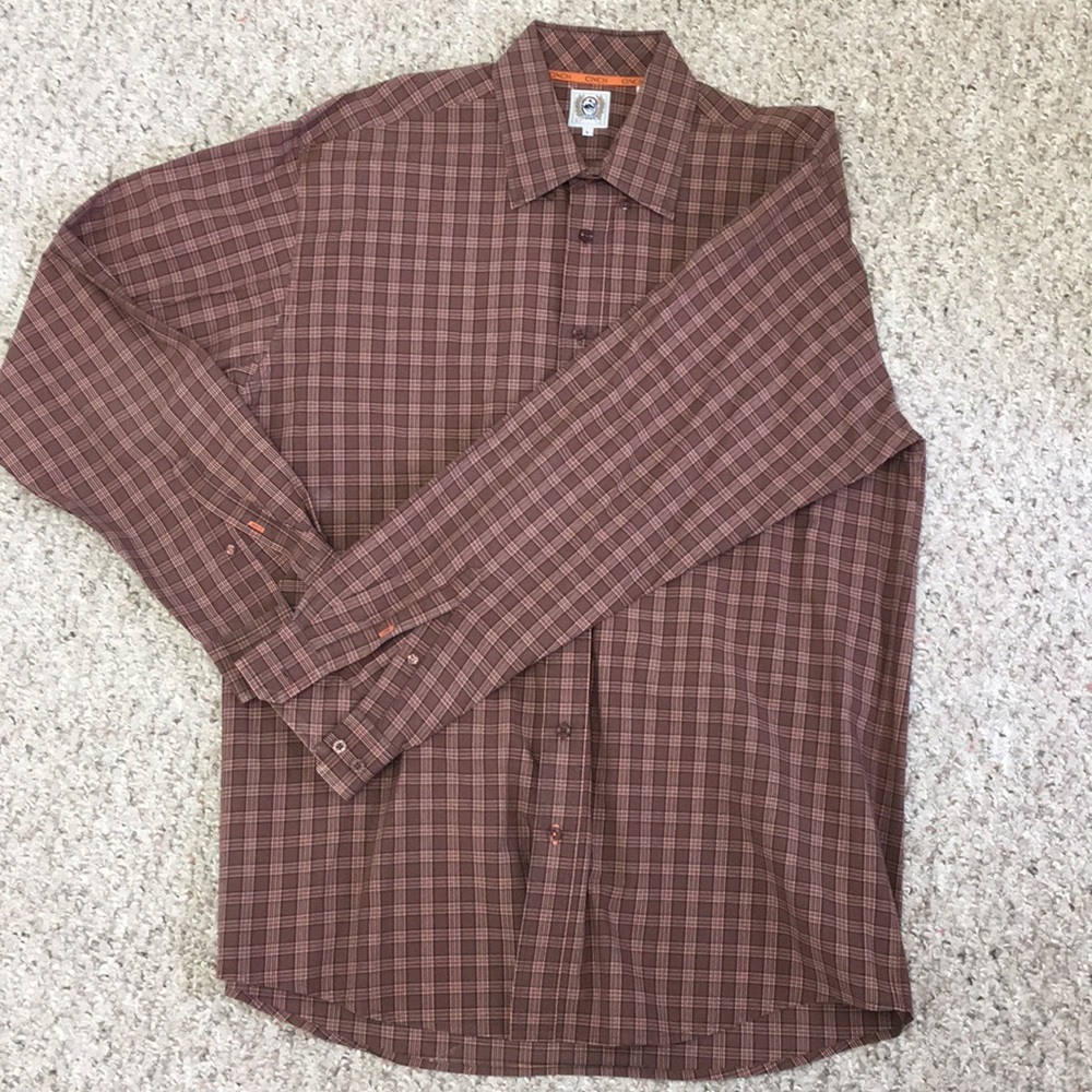 Men's long sleeve cinch button down collared shirt